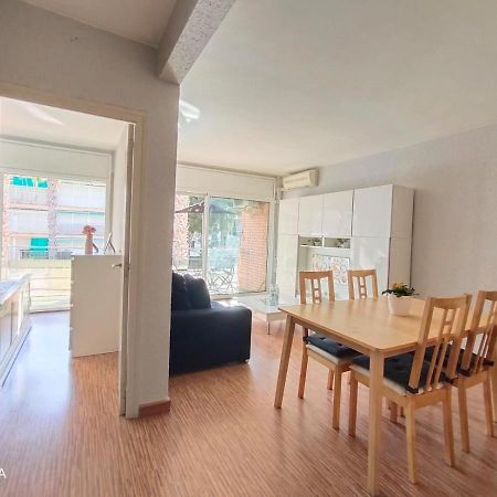 Apartamento Muy Luminoso En Segunda Linea De Mar Lejlighed Roda de Bará Eksteriør billede