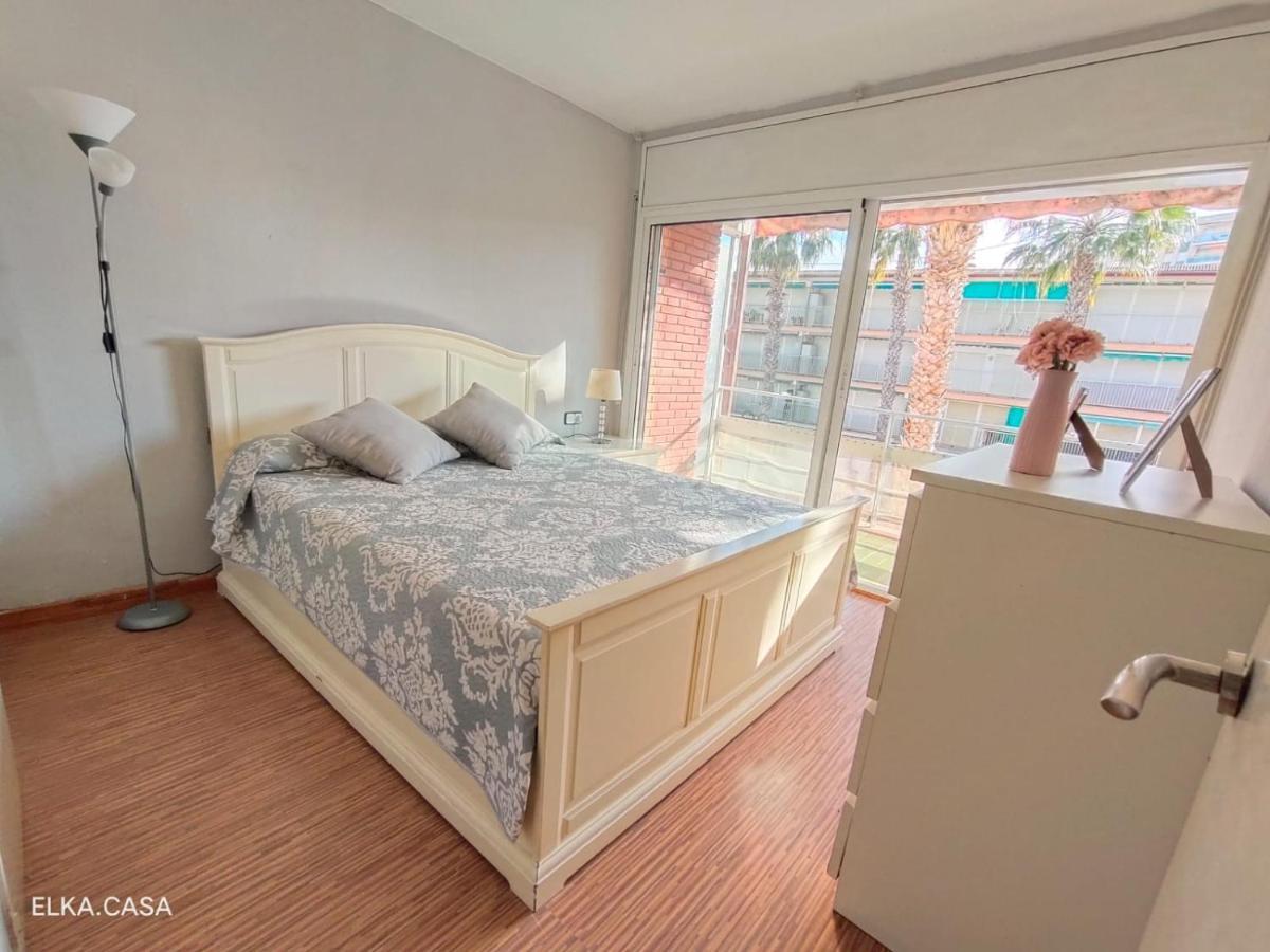 Apartamento Muy Luminoso En Segunda Linea De Mar Lejlighed Roda de Bará Eksteriør billede