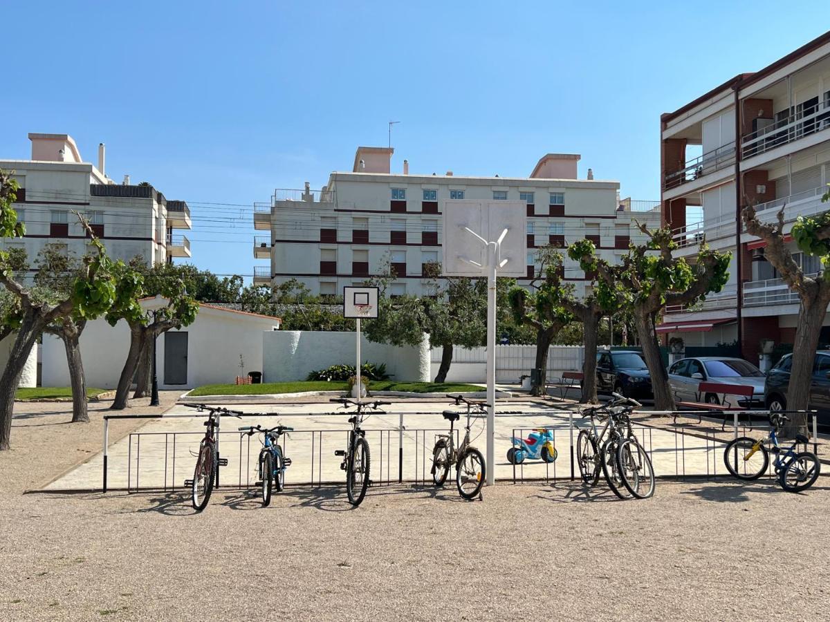 Apartamento Muy Luminoso En Segunda Linea De Mar Lejlighed Roda de Bará Eksteriør billede