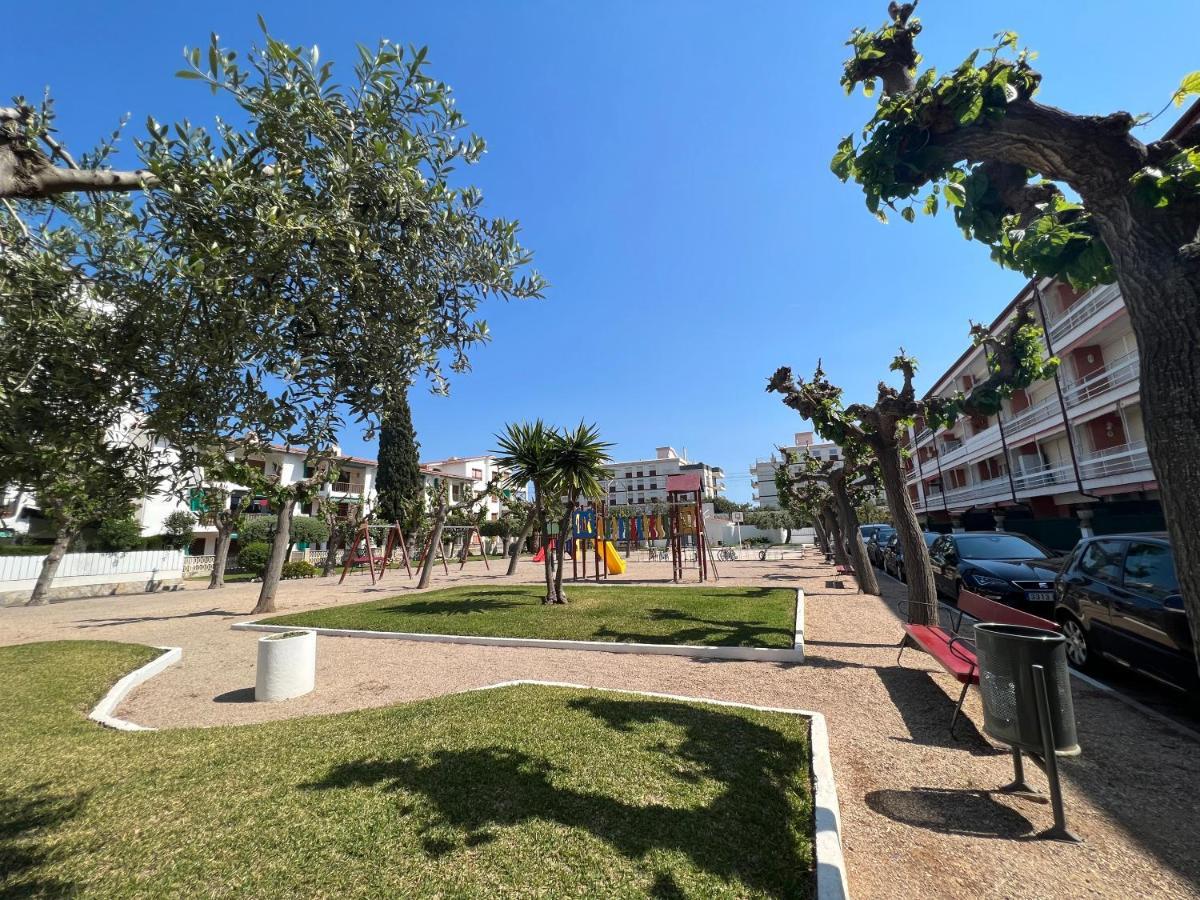 Apartamento Muy Luminoso En Segunda Linea De Mar Lejlighed Roda de Bará Eksteriør billede
